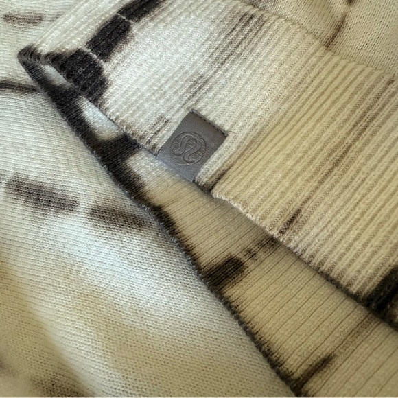 Lululemon Tie Dye Crewneck Sweater - Picture 3 of 6